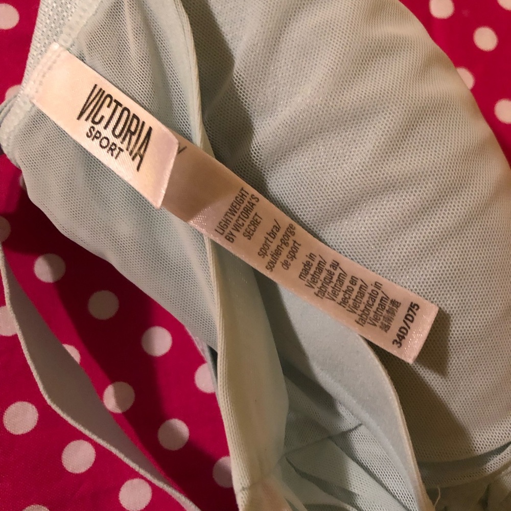 Victoria Secret Sports Bra 34D! - Picture 5 of 5